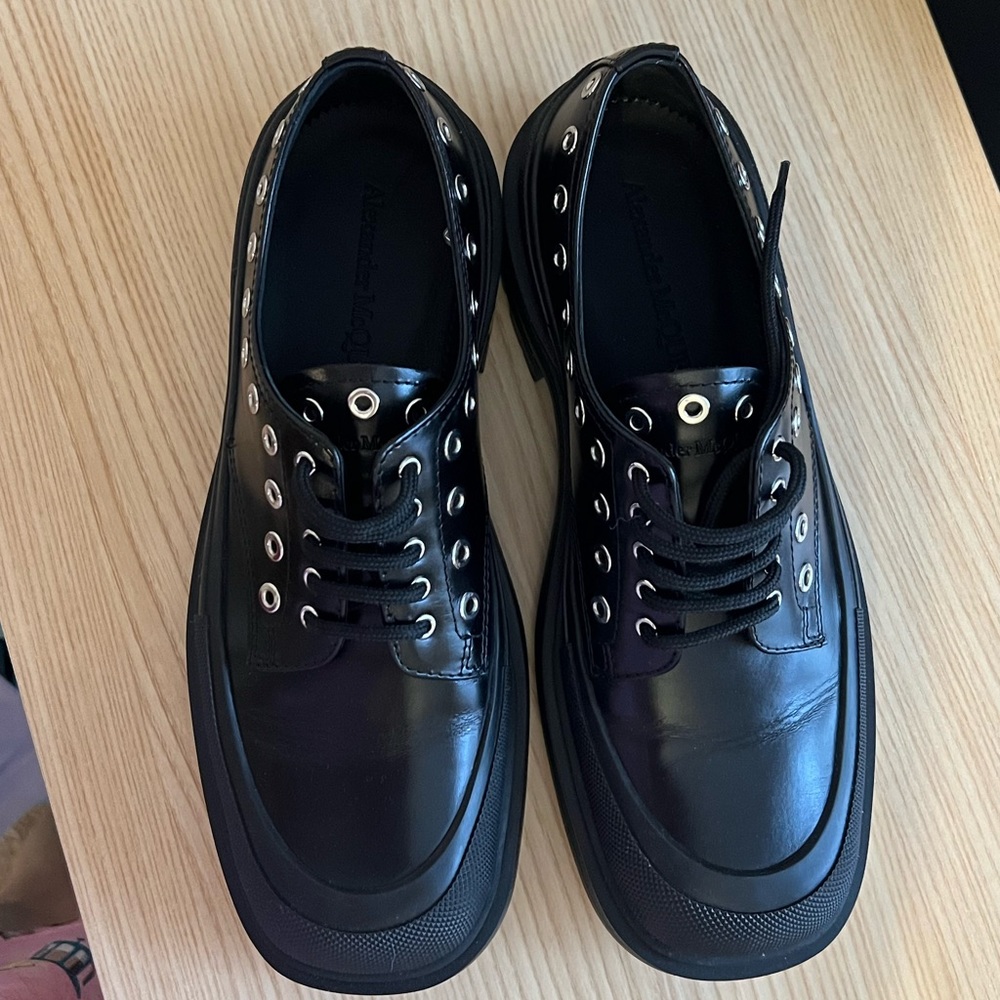 Alexander McQueen Studded Grommet Lace-Up Brogues Shoes 40E - Picture 7 of 7